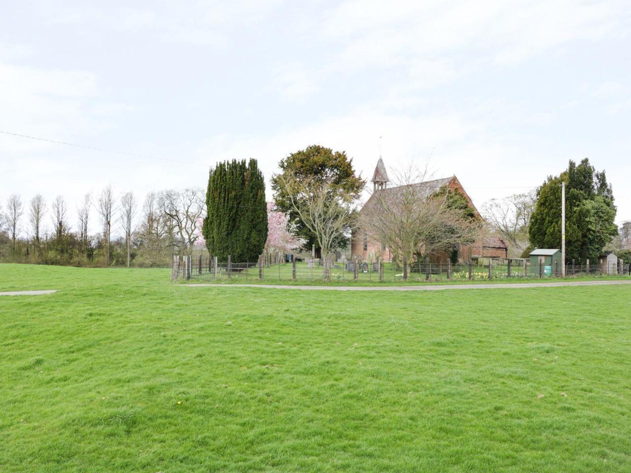 Acorn Cottage 1 Petton Bagian luar foto